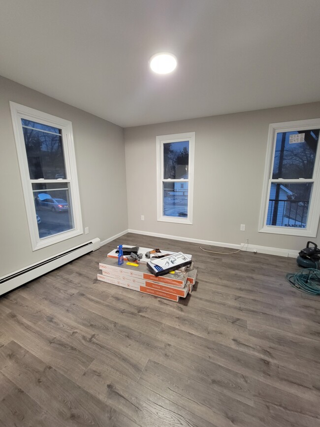 Building Photo - 145 Landing Rd