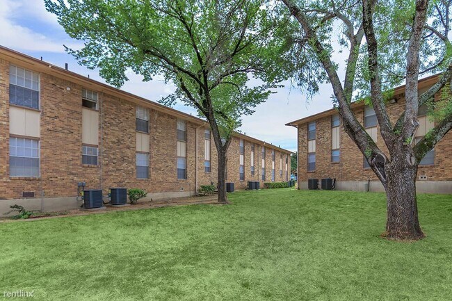 Foto del edificio - 3 br, 1.5 bath Condo - 5501 Adams Dr Flat ...