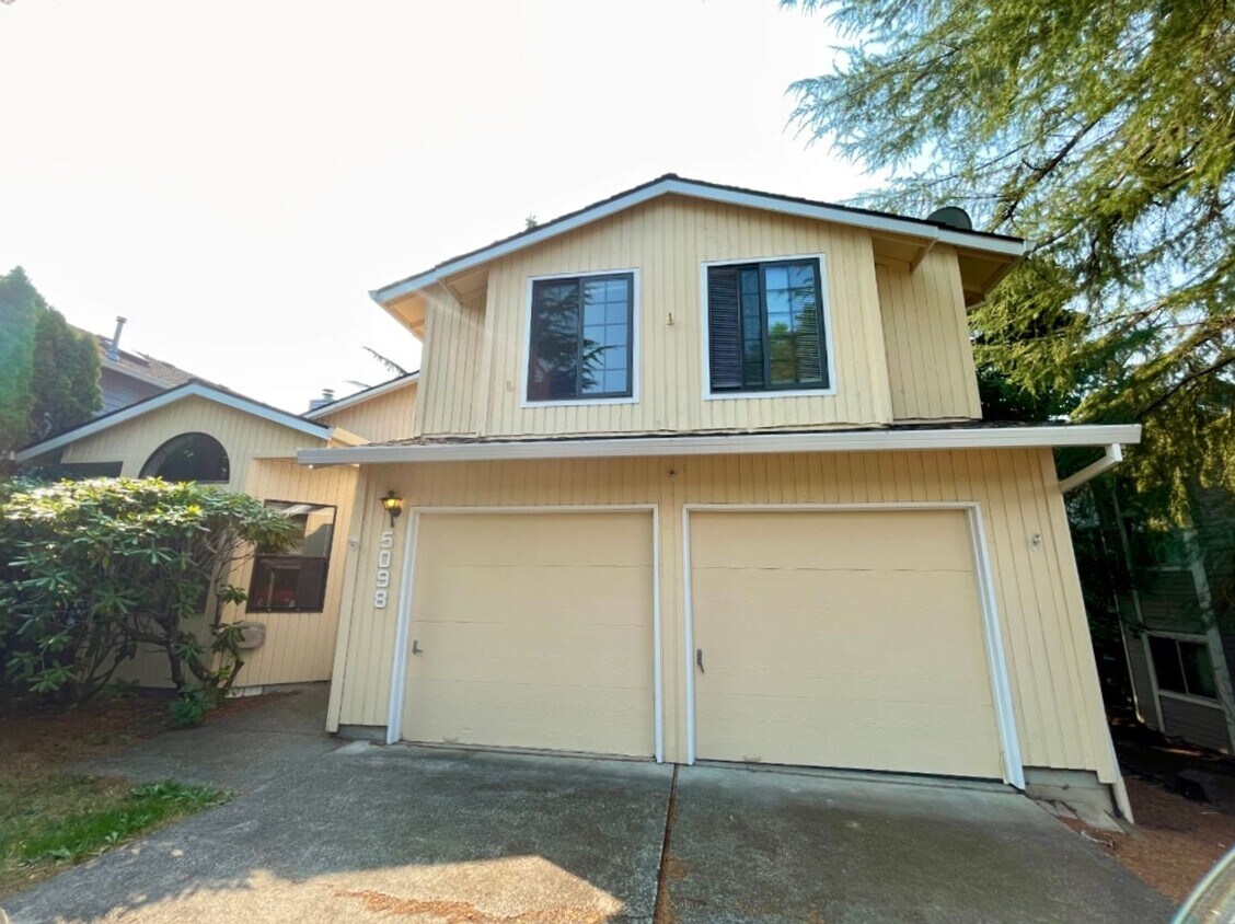 Foto principal - Price Reduced! Nice Mountain Park home, in...