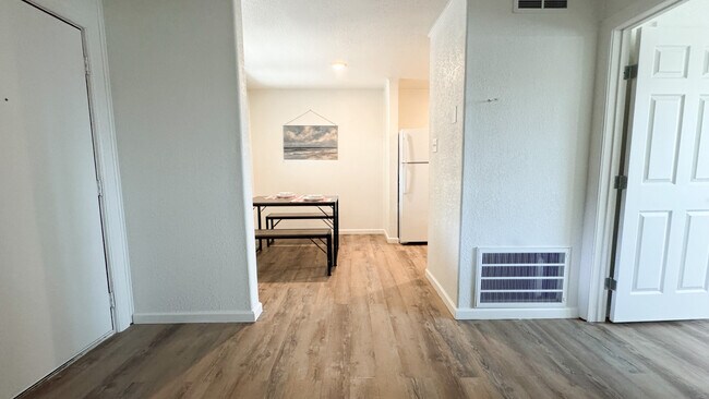 Foto del edificio - The Graduate Apartments