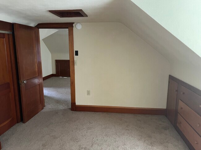 Foto del edificio - 214 McKendree Ave