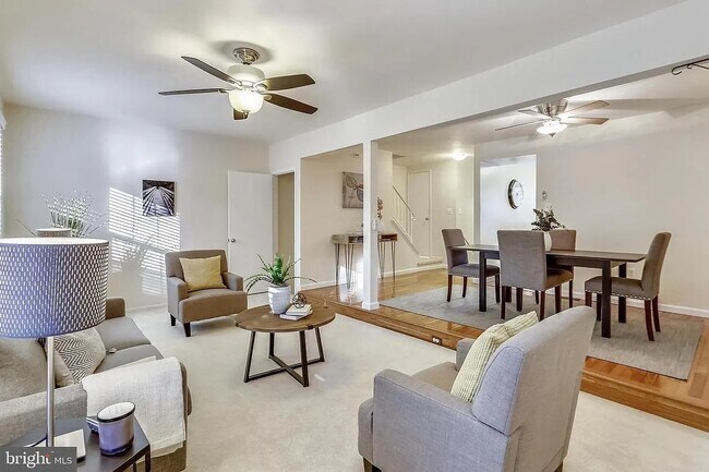 Foto del edificio - 15902 Yukon Ln