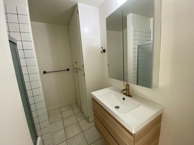 Foto del edificio - 3158 Verdugo Rd