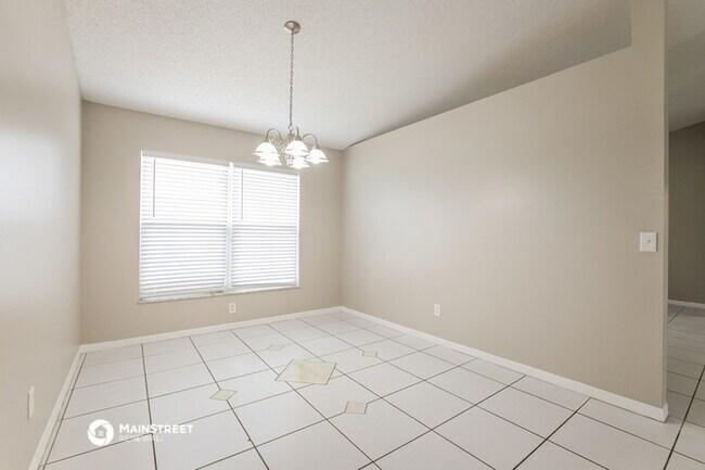 Foto del edificio - 549 Brentford Ct