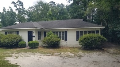 Building Photo - 2301 Dukes Ave