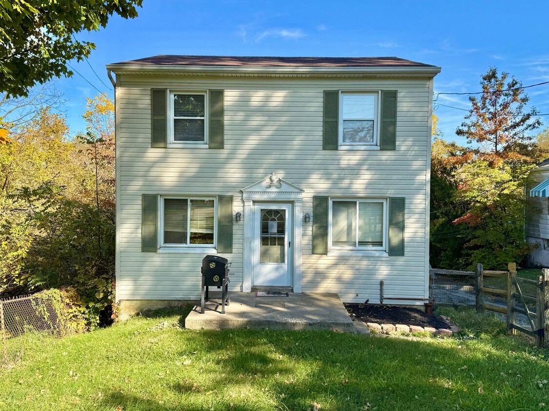 Primary Photo - 2-story, 3-bedroom single-family home