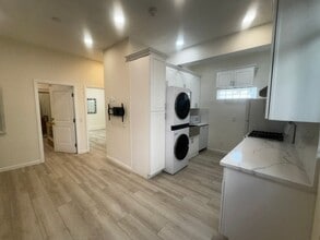 Building Photo - 3162 Clarita Ct