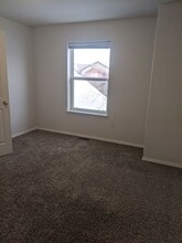 Building Photo - 4080 Diamond St
