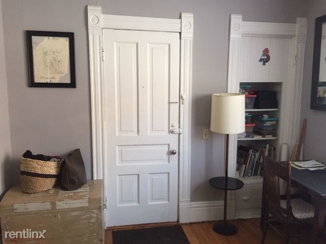 Primary Photo - 203 S Henry St