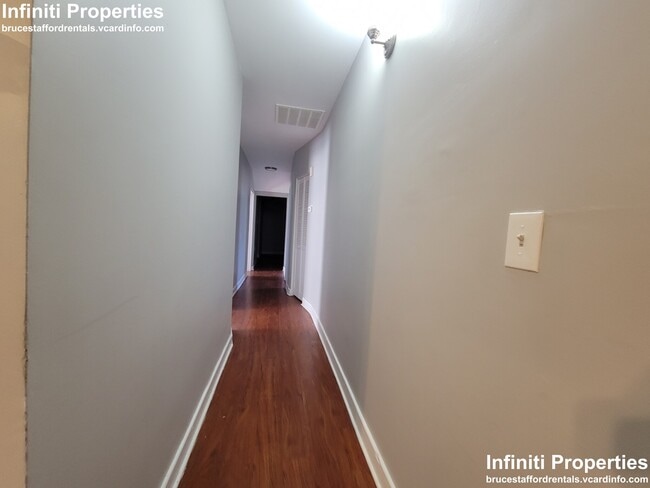 Foto del edificio - 7034 S Harper Ave