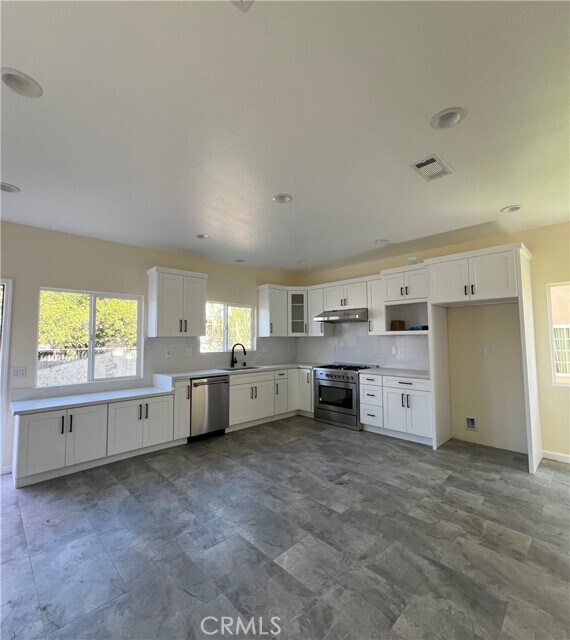 Primary Photo - 1125 Aldgate Ave