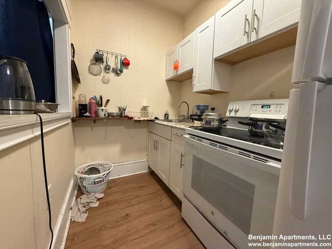 Building Photo - 881 Huntington Ave