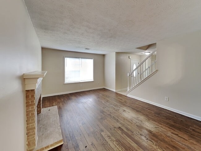 Building Photo - RECEIVE HALF OFF!! This house feels like h...