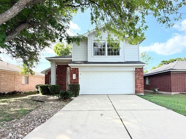 Foto del edificio - 9802 Copper Creek Dr