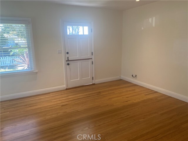 Foto del edificio - 452 E 18th St