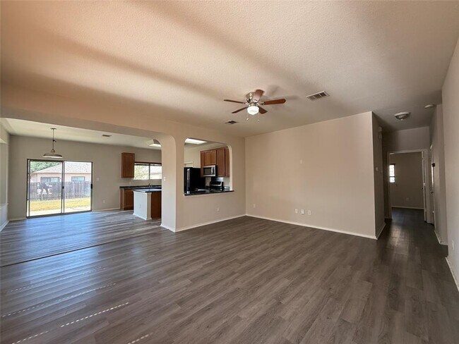 Foto del edificio - 1722 E Mesa Park Dr