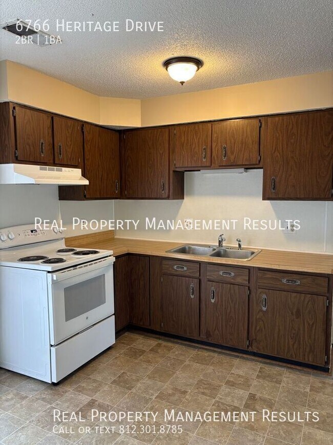 Foto del edificio - 6766 Heritage Dr