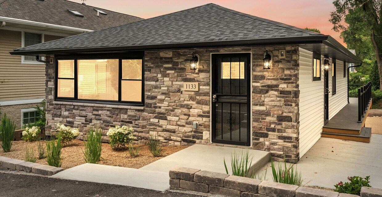 Foto principal - 3 Bedroom 2 Bath Beach House