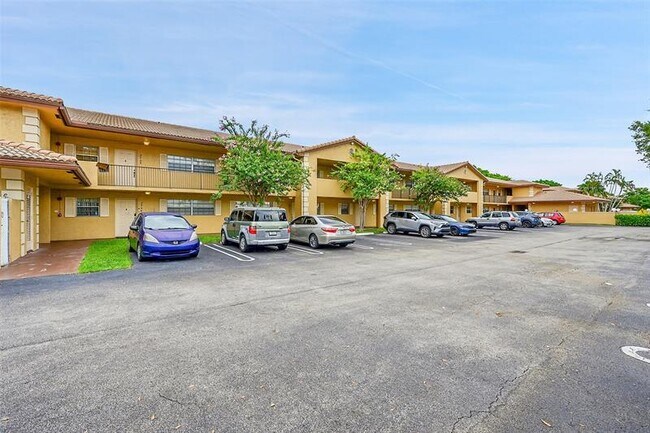 Foto del edificio - 2946 Coral Springs Dr