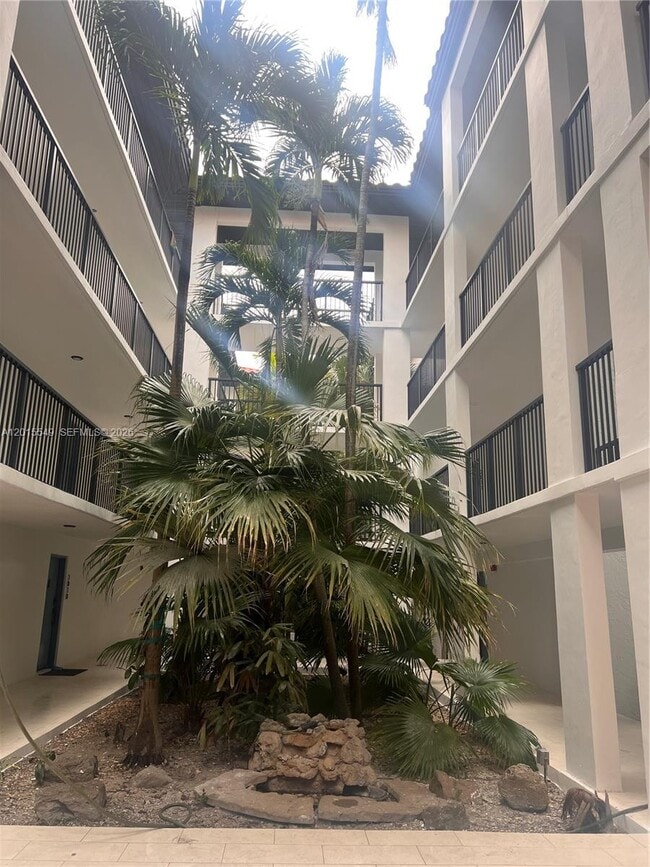 Foto del edificio - 55 Ocean Ln Dr