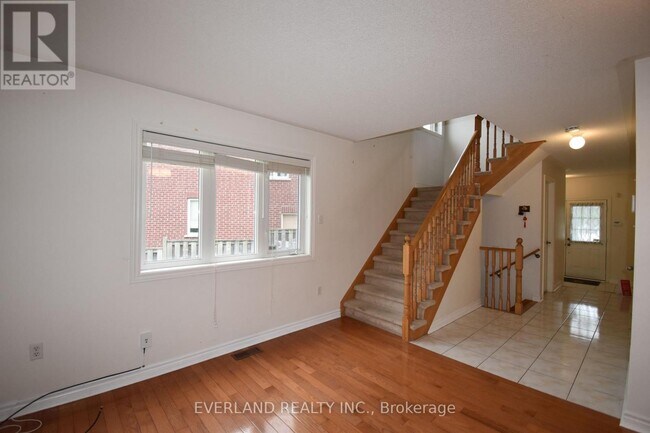 Building Photo - 23 Brilliant Ct
