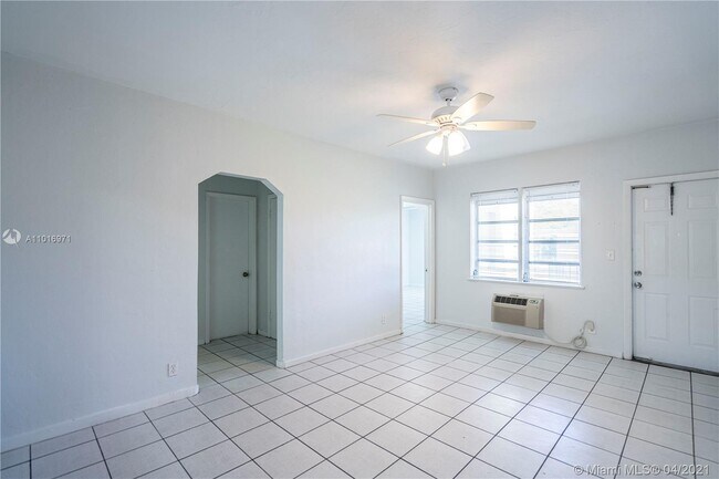 Foto del edificio - 1208 71st St