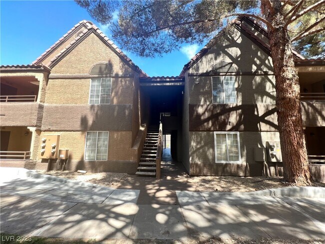 Building Photo - 2200 S Fort Apache Rd