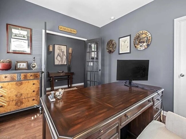 LVL 1 Bedroom/Office - 187 Peck Ln