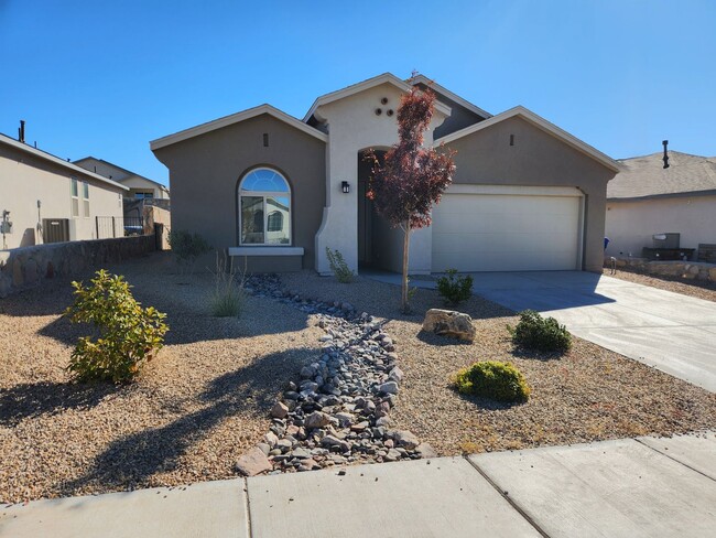 Building Photo - 4513 Red Mountain Cir