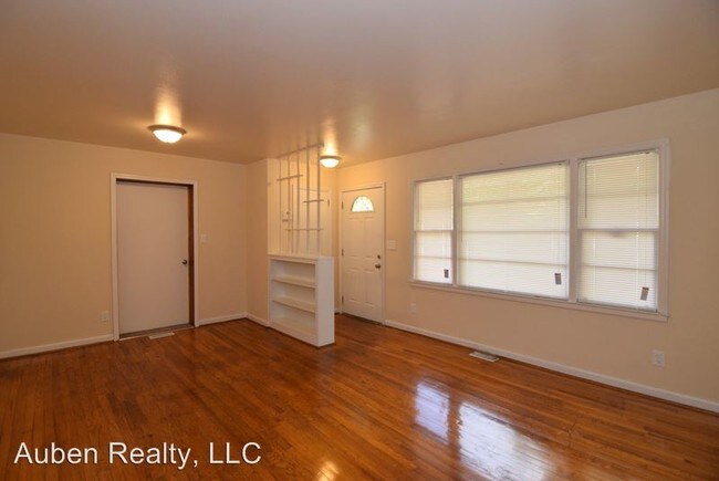 Building Photo - 4 br, 2 bath House - 1760 Cornell Drive