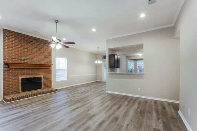 Foto del edificio - 14224 Quartz Ln