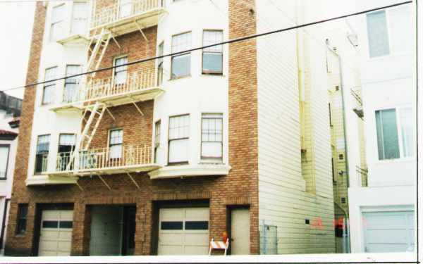 Building Photo - 578 26th Ave