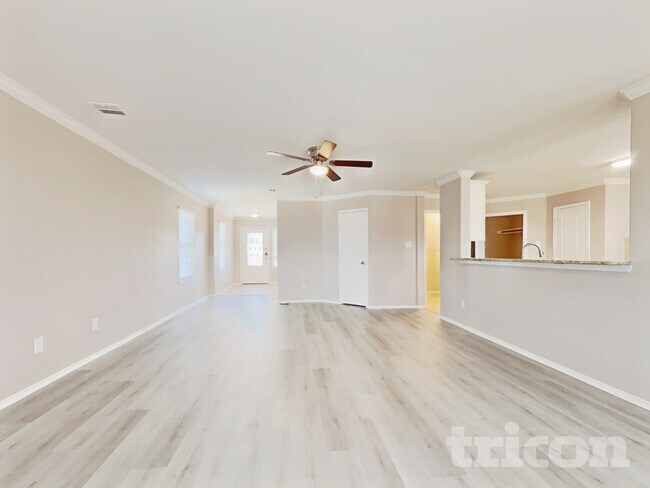 Building Photo - 17235 Hawks Landing Dr