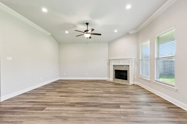 Foto del edificio - Modern Comfort Meets Cozy Charm in This 3-...