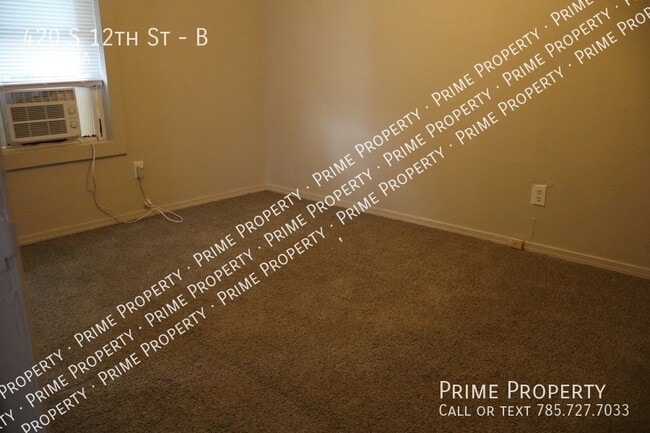 Building Photo - 420 S 12th St
