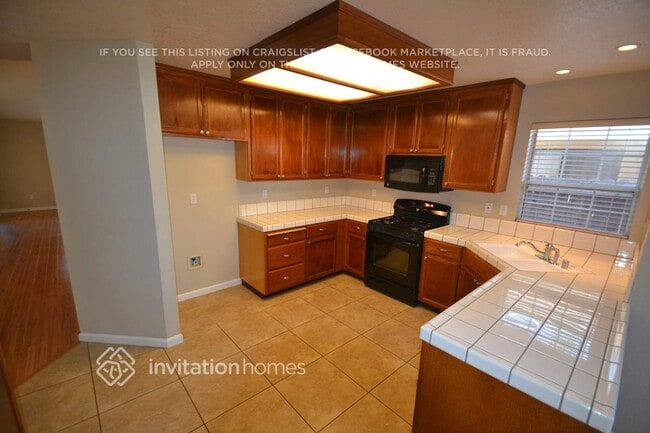 Building Photo - 878 Cedar Canyon Cir
