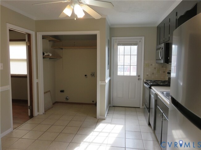 Foto del edificio - 231 N Mapleleaf Ave