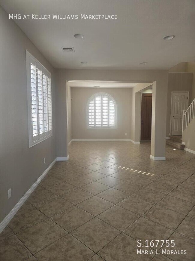 Foto del edificio - 1172 Spago Ln
