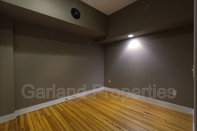 Foto del edificio - 111 Kirk Ave SW