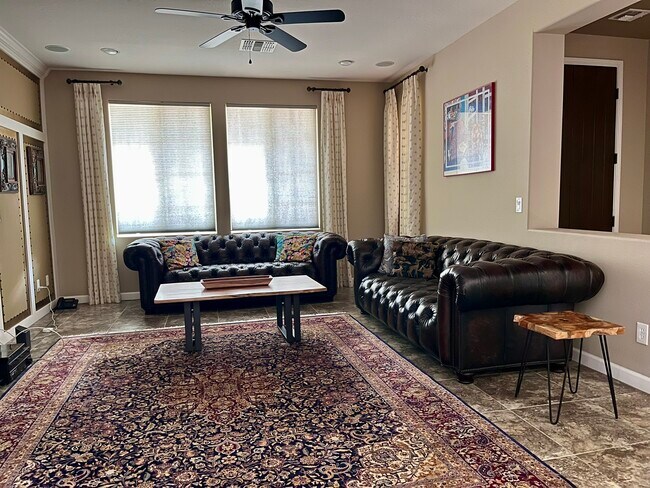 Foto del edificio - 18510 N 94th St