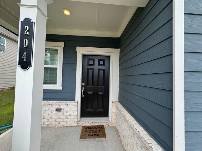 Building Photo - 204 Peregrine Point