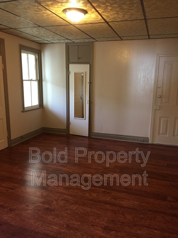 Building Photo - 1020 Mifflin St