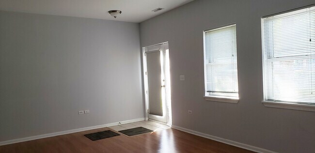 Foto del edificio - 709 W 15th St