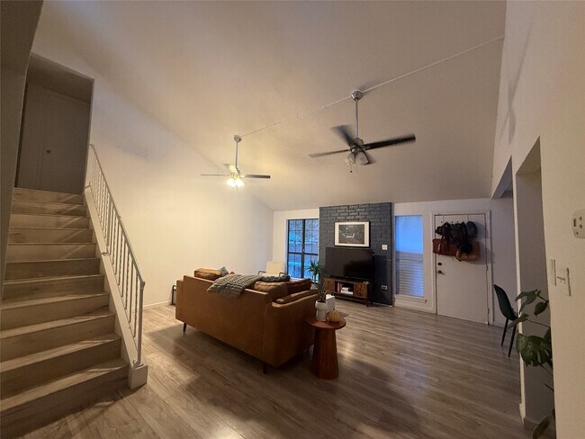 Foto del edificio - 13919 Baytree Dr