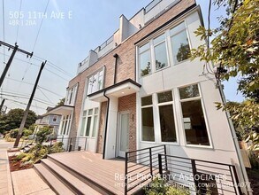 Building Photo - 505 11th Ave E