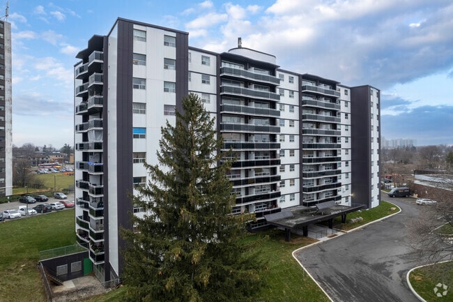 Building Photo - 2570 Kingston Road