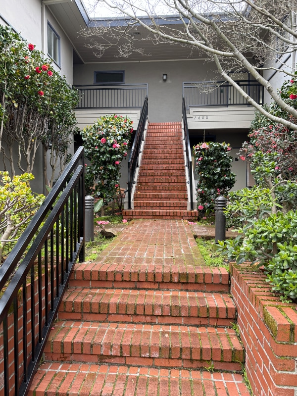 Building Photo - 2480 Virginia St