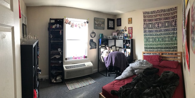Photo - 1514 W Diamond St Apartment