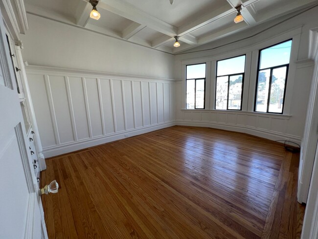 Foto del edificio - 1814-1818-1818 Mason St