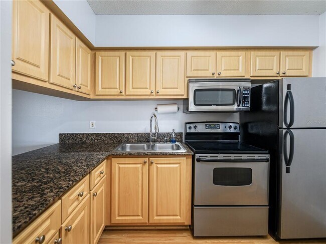 Foto del edificio - 120 S Church Ave